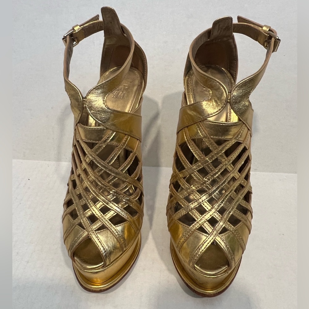 ANNA DELLO RUSSO X H&M Gold Platform Stiletto Heels ✨